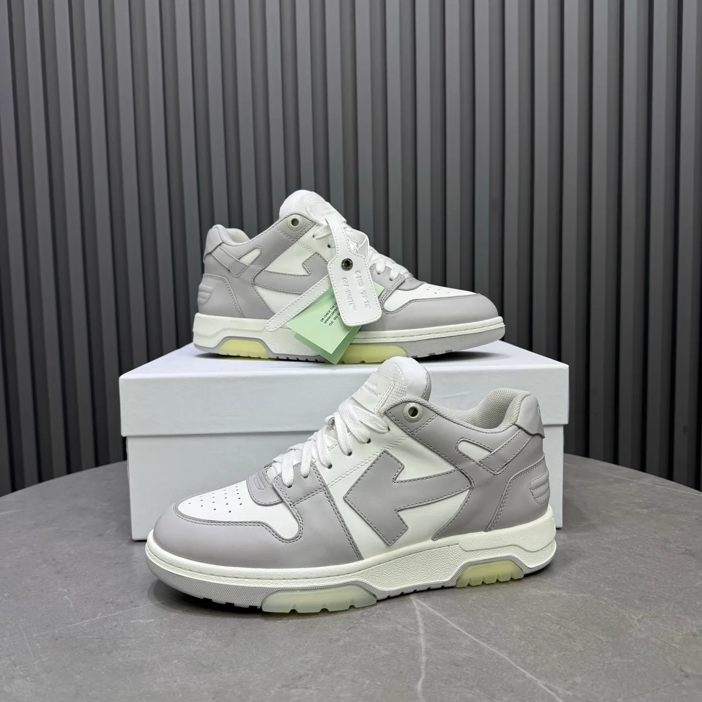 P620 OFF WHITE⚡️Couple model⚡️35-40 women’s model 39-46 men’s model